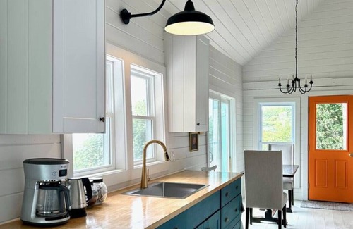 Eastport Cabaña | Eagles Bluff Cottage