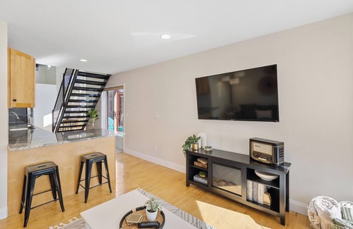 South Haven Casa | Eagles Loft - Luxury Downtown Living!