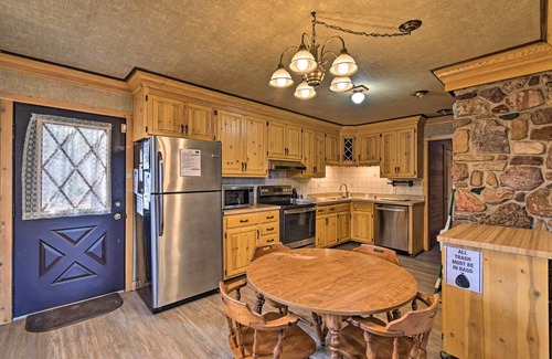 Baraboo Cabina | ‘Eagles Nest’ - Baraboo Cabin on Wisconsin River!