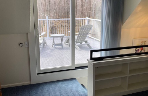 Egg Harbor Cabaña | Eagles Nest Cottage in Egg Harbor, Door County, WI