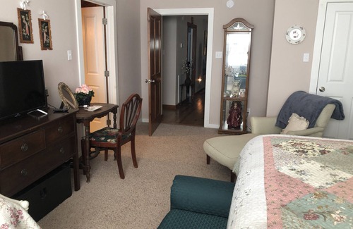 Burton Cama Y Desayuno | Eagles Nest Lodge--5 miles from Round Top