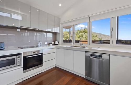 Merrijig Casa | Eagles Nest - Merrijig - Sleeps 10