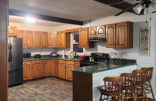 Rocky Gap Casa | Eagles Roost, Spacious House for large groups,Sleeps 12 comfortably