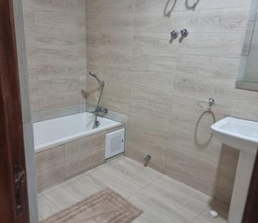 Madina Apartamento | Earl Lodge