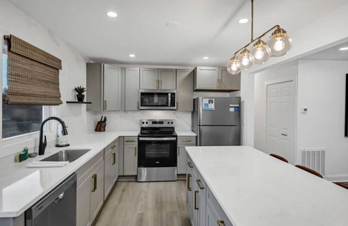 Earlewood Casa | Earlewood Ranch | 4BR, 3BA