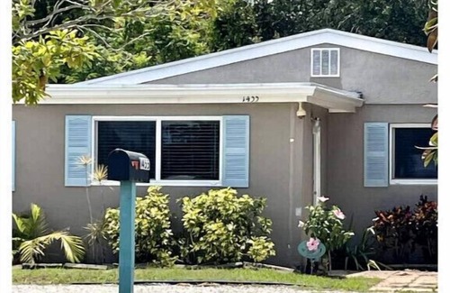 Vero Beach Casa | Early Bird Summer Special Weekly Discounts Hibiscus House