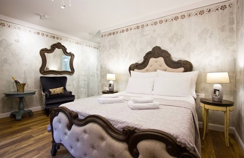 Old Town Hotel | Reserva Anticipada 25% de descuento