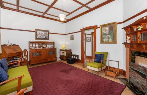 Waipu Casa | Early Settler Homestead - Waipu Holiday Home