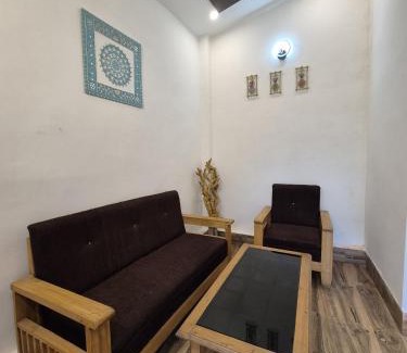 Nanpara Casa | Earth Home Katarniaghat