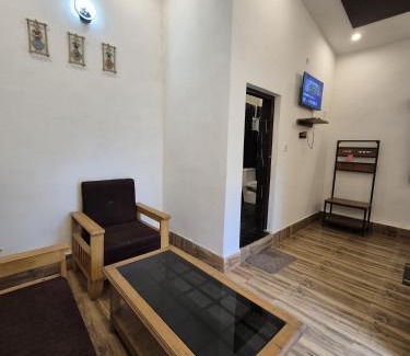 Nanpara Casa | Earth Home Katarniaghat