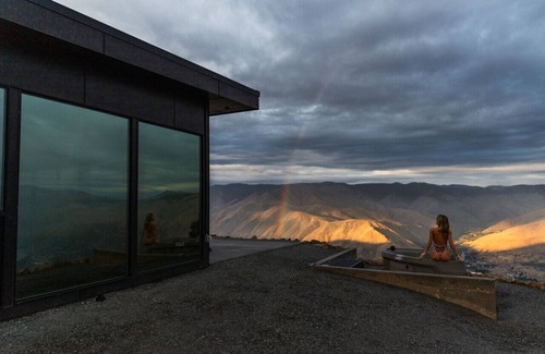 Orondo Casa | Earthlight 2 - On Top of The World