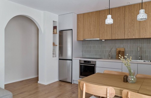 Filopappou Apartamento | Earthy Comfort 2bd Apt With Koukaki Views