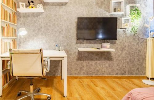 Ampelokipoi Apartamento | Easily accessible secure Ground floor with breakfast items