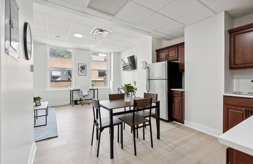 Central Business District Apartamento | East 225 I Modern Studio in Downtown Rochester