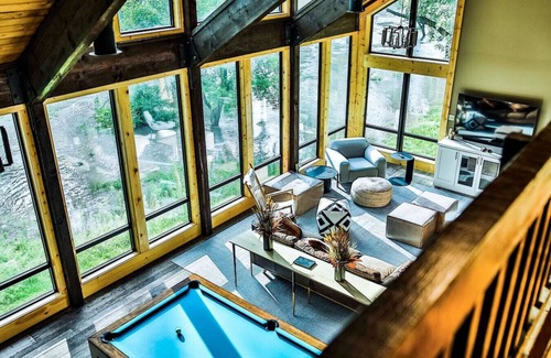 Maple Hill Cabina | East Bank on Mill Creek Lodge