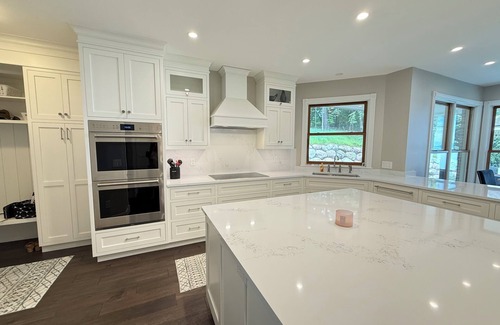 Williamsburg Casa | East Bay, Lake Michigan Home (30 day minimum)