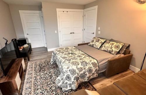 Halifax County Casa | East Coast Cozy by Wastis-Easy Hwy, City & Airport Access plus Free Parking