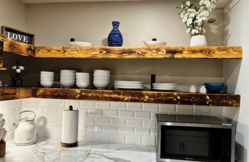 West End Apartamento | East Coast Hideaway - One Bedroom Suite