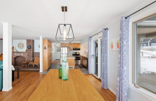 Beaubassin East Casa | East Coastal- Waterfront Cottage