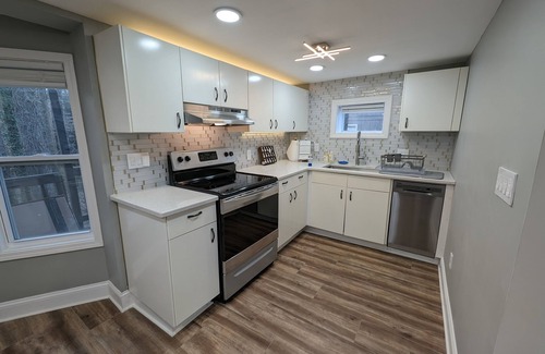 Marietta Casa | East Cobb's Escape to Modern Luxury Hidden Gem!