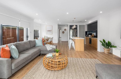 East Corrimal Casa | East Corrimal Escape - Beautiful Beachside Living