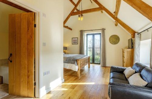 Highbridge Casa | East Cottage - Ukc4432