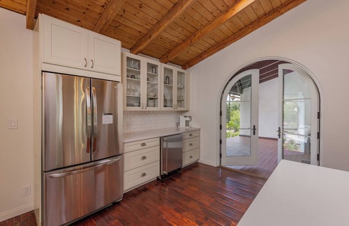 Ojai Casa | East End Sanctuary: 3 BR, 30+ Night Stay