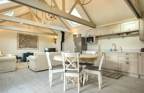 Embleton Cabaña | EAST FARM CROFT, pet friendly, character holiday cottage in Embleton