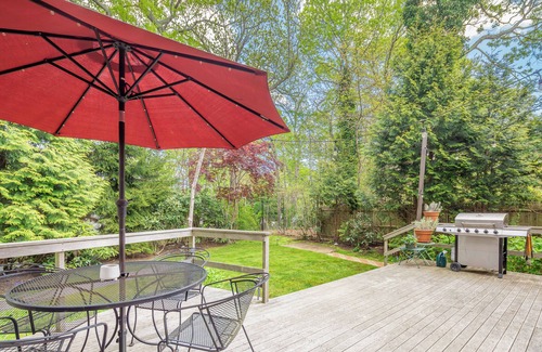 Springs Cabaña | East Hampton Harbor Cottage