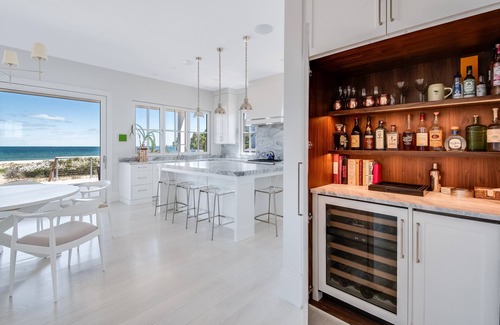 East Hampton Casa | East Hampton, NY on the Water, Private Beach