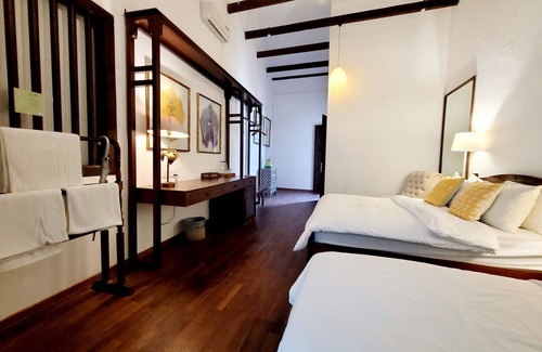 Historic George Town Casa | East Indies Mansion