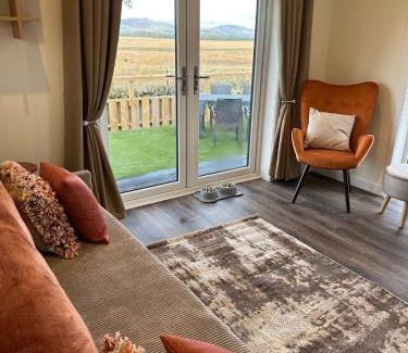 Penicuik Casa | East Kip - Dog Friendly