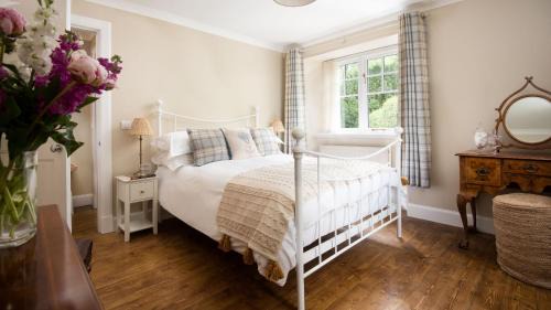 Galashiels Casa | East Lodge at Ashiestiel