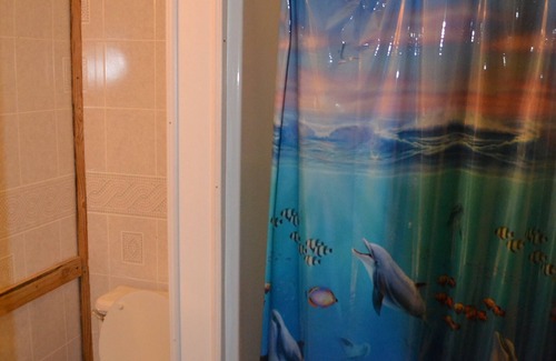 Morehead City Cabina | East Lodge - Group Friendly !! Wifi gratuito y TV por cable incluidos