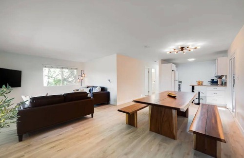 Geyserville Casa | East Lytton Station Vineyard House