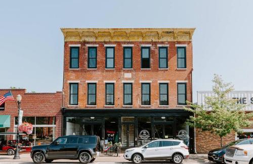 Madison Apartamento | East Main Lofts - Coastal 201