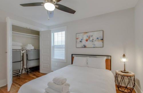 Talbot's Corner Casa | East Nash Luxury Four Bedrooms Huge Rooftop Patio