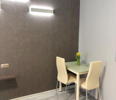 Pozniaky Apartamento | East Residence Gray
