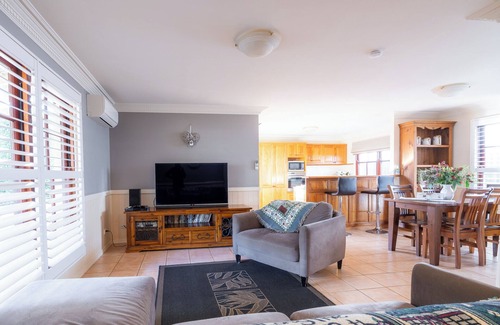 East Toowoomba Casa | East Toowoomba, sleeps 6, opposite Queens Park