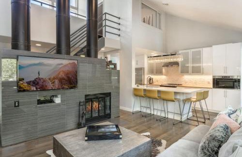 Vail Casa | East Vail Pitkin Creek Condo