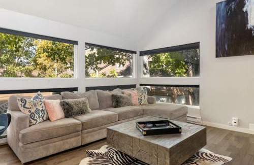 Vail Casa | East Vail Pitkin Creek Condo