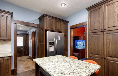 Davenport Casa | East Village Victorian Gem with River Views; walk to dining & shopping