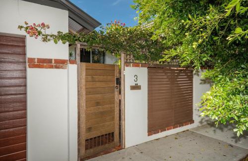 Mosman Park Casa | EAST3 - Coastal Hideaway
