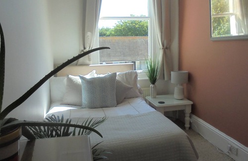 Eastbourne Seafront Apartamento | Eastbourne Views, spacious villa apartment close to beach & town