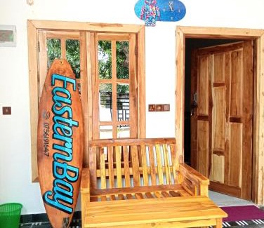 Pottuvil Division 2 Hotel | Eastern Bay