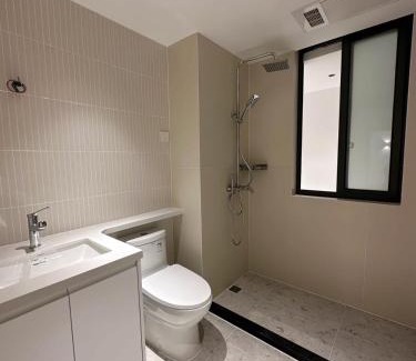 Huangpu Apartamento | Eastern Hub - Bund Branch custom-made furniture 2 bedrooms superior house near the Bund