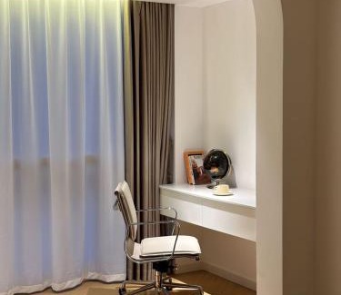 Huangpu Apartamento | Eastern Hub - Bund Branch custom-made furniture 2 bedrooms superior house near the Bund