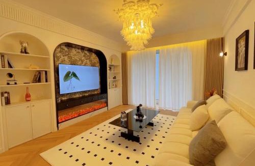 Huangpu Apartamento | Eastern Hub - Bund Branch near the Bund and Xintiandi 3 bedrooms big house