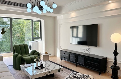 Dapuqiao Apartamento | Eastern Hub - Chic 3-bedroom apartment with free WiFi, AC in xintiandi area