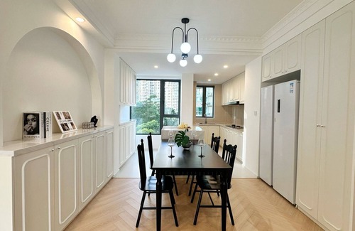Dapuqiao Apartamento | Eastern Hub - Chic 3-bedroom apartment with free WiFi, AC in xintiandi area